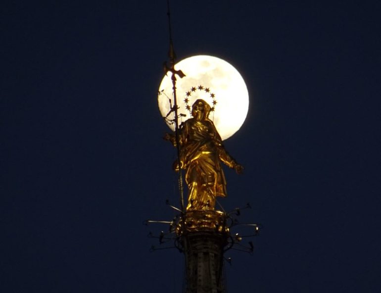 acqua sulla luna