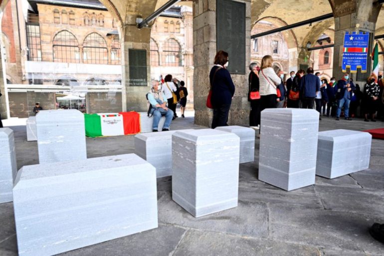 Loggia dei Mercanti